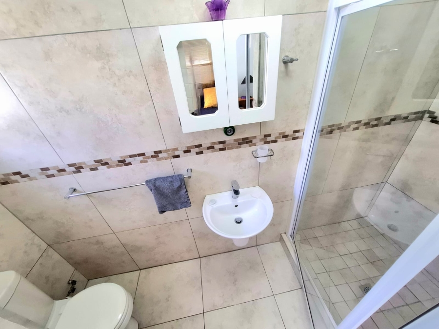 2 Bedroom Property for Sale in Nahoon Valley Park Eastern Cape